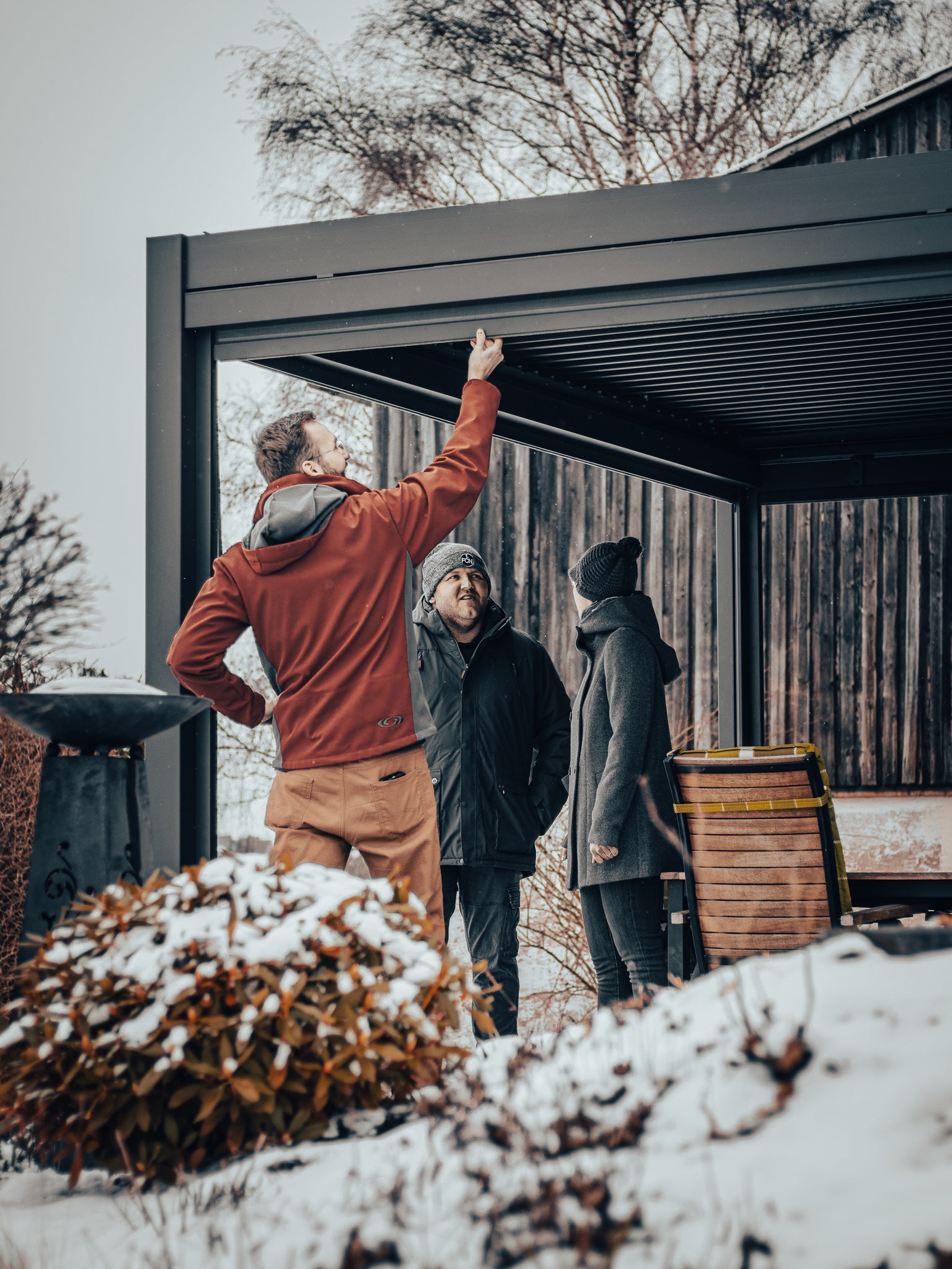 Anthracite Pergola Mounted in Snowy Weather